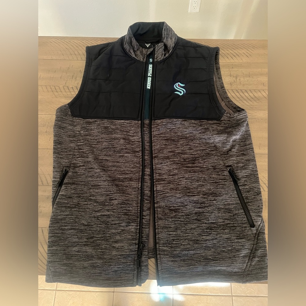 Seattle Kraken L Men's Levelwear Navy and Gray Vest (NWOT)
